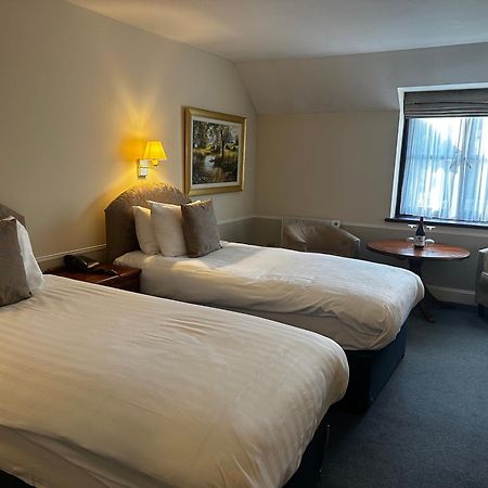 The Tollgate Bed & Breakfast Стейнинг Екстериор снимка