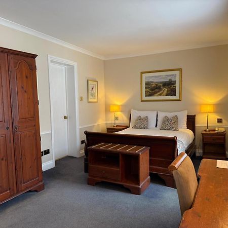 The Tollgate Bed & Breakfast Стейнинг Екстериор снимка